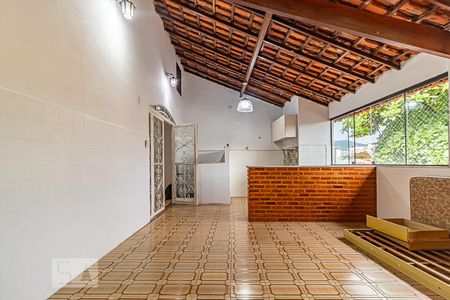 Sala/Cozinha de casa para alugar com 1 quarto, 60m² em Pechincha, Rio de Janeiro