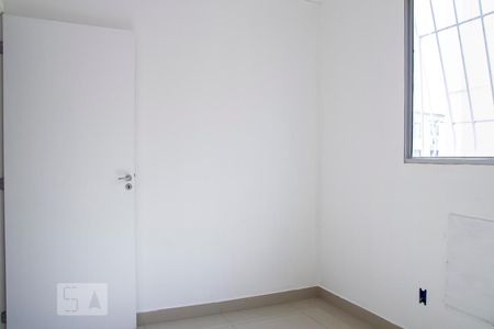 Quarto 2 de apartamento para alugar com 2 quartos, 45m² em Mutondo, São Gonçalo