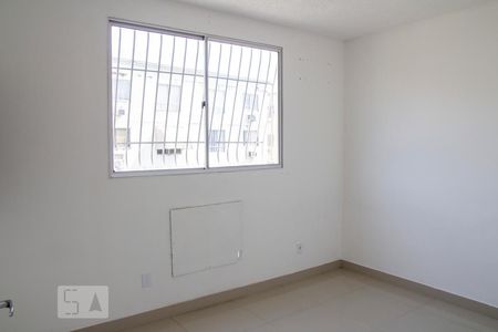 Quarto 1 de apartamento para alugar com 2 quartos, 45m² em Mutondo, São Gonçalo