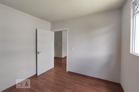 Quarto 1 de apartamento à venda com 2 quartos, 45m² em Diehl, Novo Hamburgo