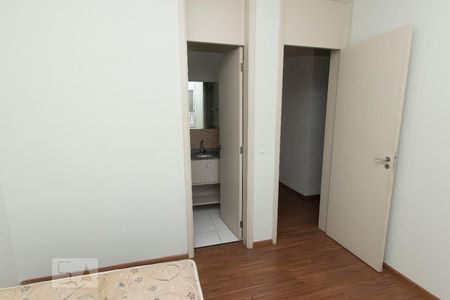 Suíte de apartamento à venda com 3 quartos, 68m² em Humaitá, Porto Alegre