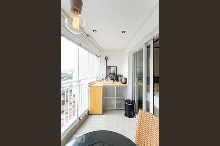 Varanda / Cozinha de kitnet/studio para alugar com 1 quarto, 36m² em Pinheiros, São Paulo