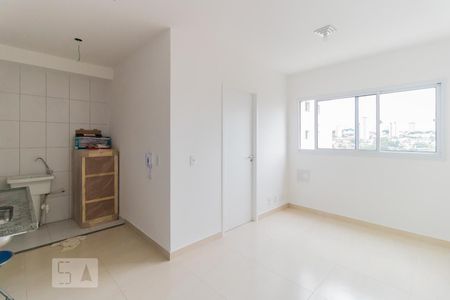 Sala de apartamento para alugar com 2 quartos, 38m² em Vila Pierina, São Paulo