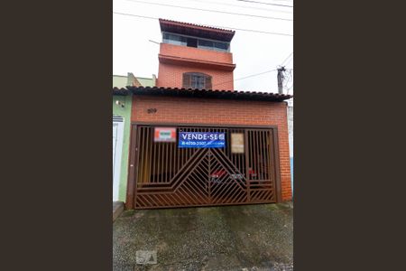 Fachada de casa à venda com 3 quartos, 170m² em Vila Ré, São Paulo