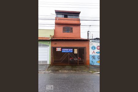 Fachada de casa à venda com 3 quartos, 170m² em Vila Ré, São Paulo