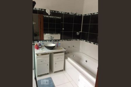 Banheiro de casa à venda com 3 quartos, 140m² em Vila Mariana, São Paulo