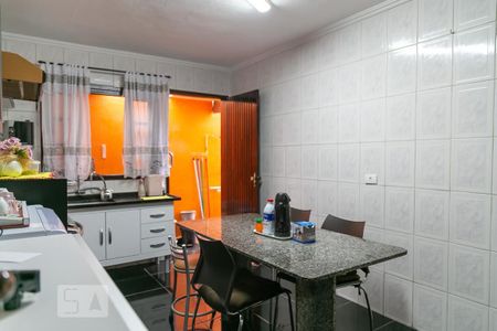 Casa para alugar com 220m², 2 quartos e 2 vagas Casa para alugar com 220m², 2 quartos e 2 vagasCozinha