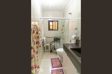 Casa para alugar com 220m², 2 quartos e 2 vagas Casa para alugar com 220m², 2 quartos e 2 vagasBanheiro