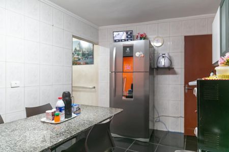 Casa para alugar com 220m², 2 quartos e 2 vagas Casa para alugar com 220m², 2 quartos e 2 vagasCozinha