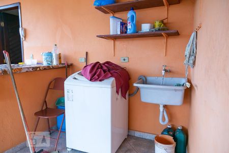 Casa para alugar com 220m², 2 quartos e 2 vagas Casa para alugar com 220m², 2 quartos e 2 vagasÁrea de serviço