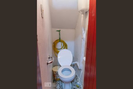 Casa para alugar com 220m², 2 quartos e 2 vagas Casa para alugar com 220m², 2 quartos e 2 vagasEdícula