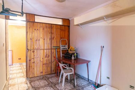 Casa para alugar com 220m², 2 quartos e 2 vagas Casa para alugar com 220m², 2 quartos e 2 vagasQuarto 2