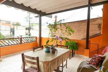 Casa para alugar com 220m², 2 quartos e 2 vagas Casa para alugar com 220m², 2 quartos e 2 vagasÁrea de lazer