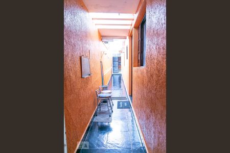 Casa para alugar com 220m², 2 quartos e 2 vagas Casa para alugar com 220m², 2 quartos e 2 vagasQuintal