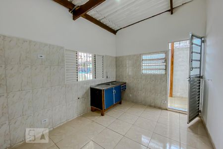 Sala e Cozinha de apartamento para alugar com 1 quarto, 32m² em Vila Aricanduva, São Paulo