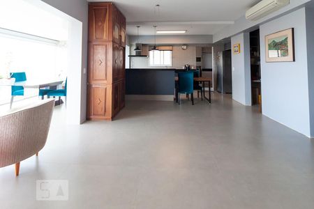 Sala de apartamento à venda com 3 quartos, 171m² em Jardim Arpoador, São Paulo