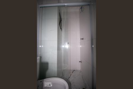 Banheiro de apartamento para alugar com 1 quarto, 32m² em Vila Santa Clara, São Paulo