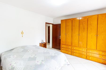 Quarto 1 de casa à venda com 4 quartos, 300m² em Jardim Piqueroby, São Paulo