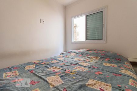 Quarto 1 de apartamento para alugar com 2 quartos, 46m² em Vila Vitória, Santo André