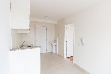 Sala/Cozinha de apartamento para alugar com 1 quarto, 28m² em Vila Ema, São Paulo