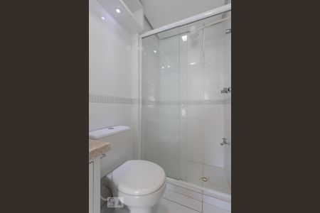Banheiro de apartamento para alugar com 1 quarto, 40m² em Bela Vista, Porto Alegre
