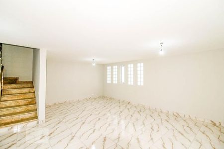 Sala de casa para alugar com 4 quartos, 221m² em Jardim das Acácias, São Paulo