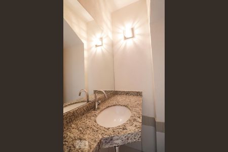 Lavabo de apartamento para alugar com 1 quarto, 77m² em Setor Oeste, Goiânia