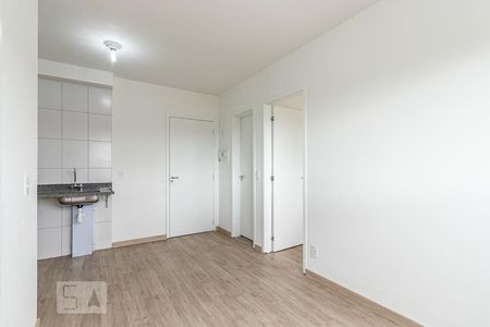 Sala  de apartamento para alugar com 2 quartos, 34m² em Vila Pierina, São Paulo