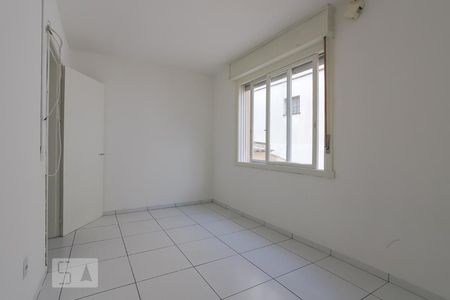 Quarto de apartamento à venda com 1 quarto, 40m² em Jardim do Salso, Porto Alegre