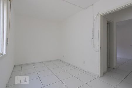 Quarto de apartamento à venda com 1 quarto, 40m² em Jardim do Salso, Porto Alegre