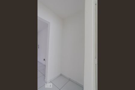 Corredor de apartamento à venda com 1 quarto, 40m² em Jardim do Salso, Porto Alegre