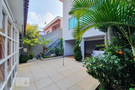 Entrada de casa à venda com 3 quartos, 250m² em Vila Caraguatá, São Paulo