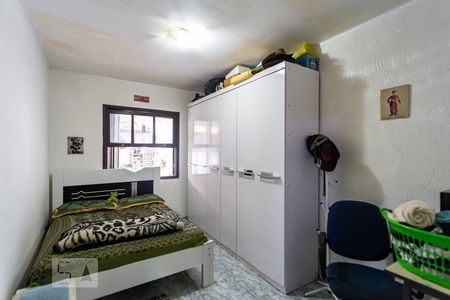 Quarto de casa à venda com 4 quartos, 197m² em Quitaúna, Osasco