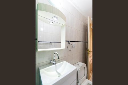 Banheiro de apartamento para alugar com 3 quartos, 64m² em Jardim Brasil (zona Sul), São Paulo