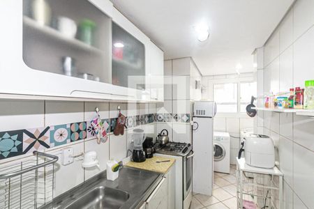 Cozinha e Área de Serviço de apartamento à venda com 3 quartos, 70m² em Ipanema, Porto Alegre