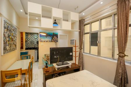 Sala de apartamento para alugar com 1 quarto, 33m² em Copacabana, Rio de Janeiro