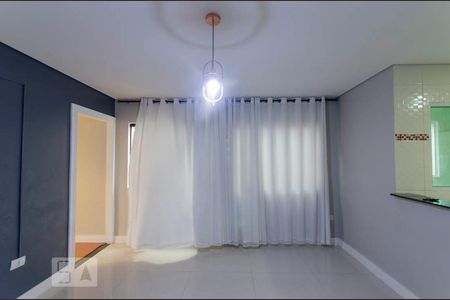 Sala de casa para alugar com 2 quartos, 70m² em Vila Libanesa, São Paulo