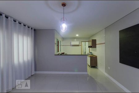 Sala de casa para alugar com 2 quartos, 70m² em Vila Libanesa, São Paulo