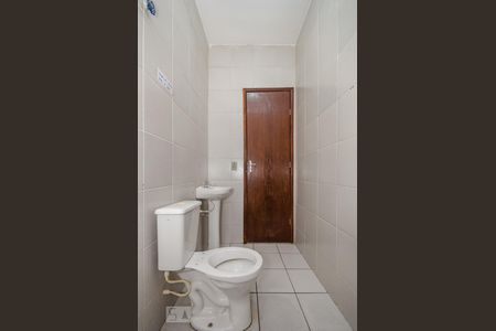 Banheiro Social de casa para alugar com 2 quartos, 50m² em Salgado Filho, Belo Horizonte