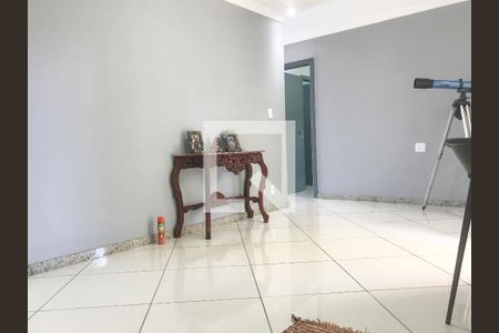 Sala de casa de condomínio para alugar com 6 quartos, 650m² em Anil, Rio de Janeiro