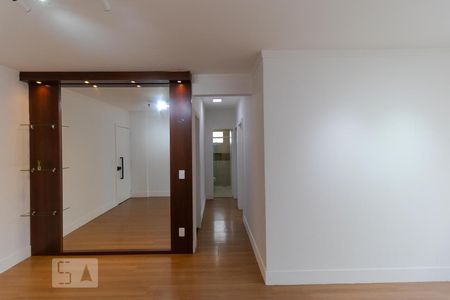 Apartamento à venda com 65m², 2 quartos e 1 vagaSalas