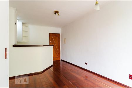 Sala de apartamento para alugar com 2 quartos, 53m² em Chácara Inglesa, São Paulo