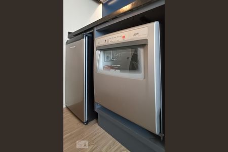 Cozinha - Lava-louças e geladeira de apartamento à venda com 1 quarto, 34m² em Alphaville Centro Industrial E Empresarial/alphaville., Barueri