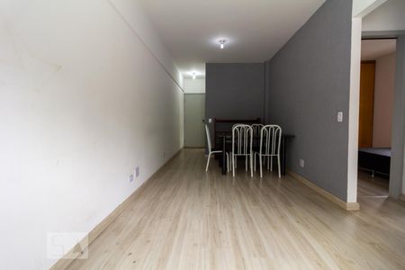 Sala de apartamento para alugar com 2 quartos, 50m² em Vila Indiana, São Paulo