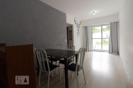 Sala de apartamento para alugar com 2 quartos, 50m² em Vila Indiana, São Paulo