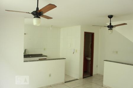 Sala de casa à venda com 2 quartos, 64m² em Pechincha, Rio de Janeiro