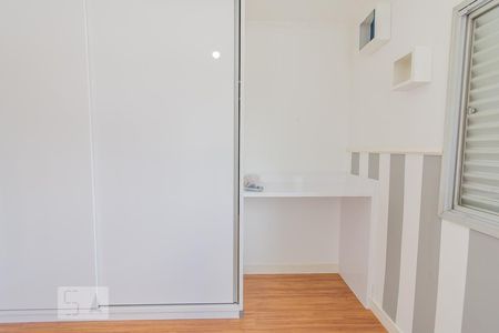 Quarto 1 - Armários de apartamento para alugar com 2 quartos, 94m² em Vila Pompéia, Campinas