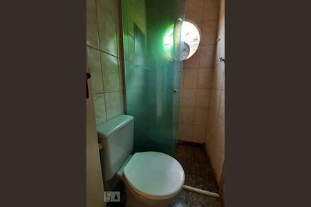 Banheiro de casa para alugar com 2 quartos, 80m² em Vila Darli, São Paulo