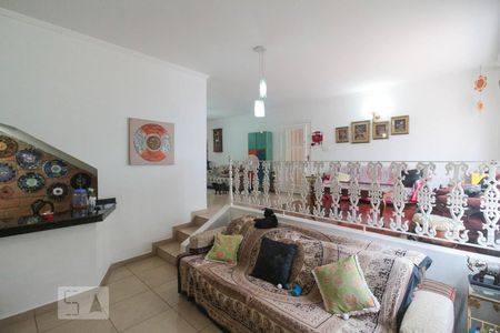 Sala de casa à venda com 3 quartos, 200m² em Jardim da Glória, São Paulo