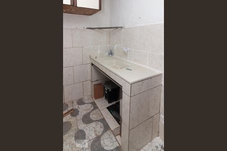 Cozinha de kitnet/studio para alugar com 1 quarto, 15m² em Madureira, Rio de Janeiro